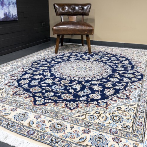 Nain Classic rug, Medallion Blue/Ivory
